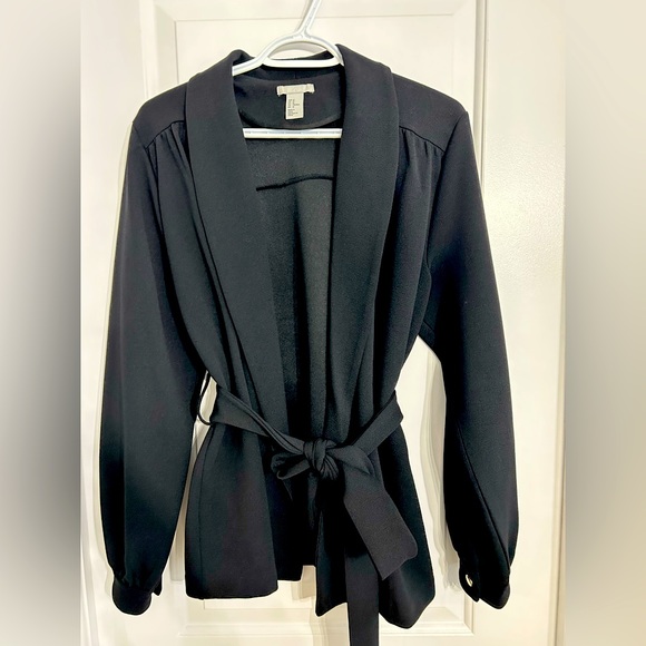 H&M Jackets & Blazers - H&M like new TIE FRONT BLAZER WITH GOLD BUTTON DETAIL, size M